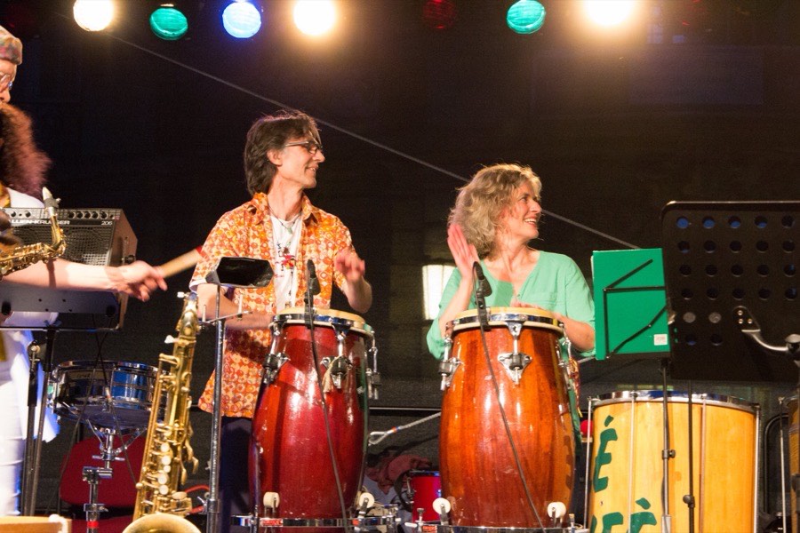 Samba-Groove an den Congas